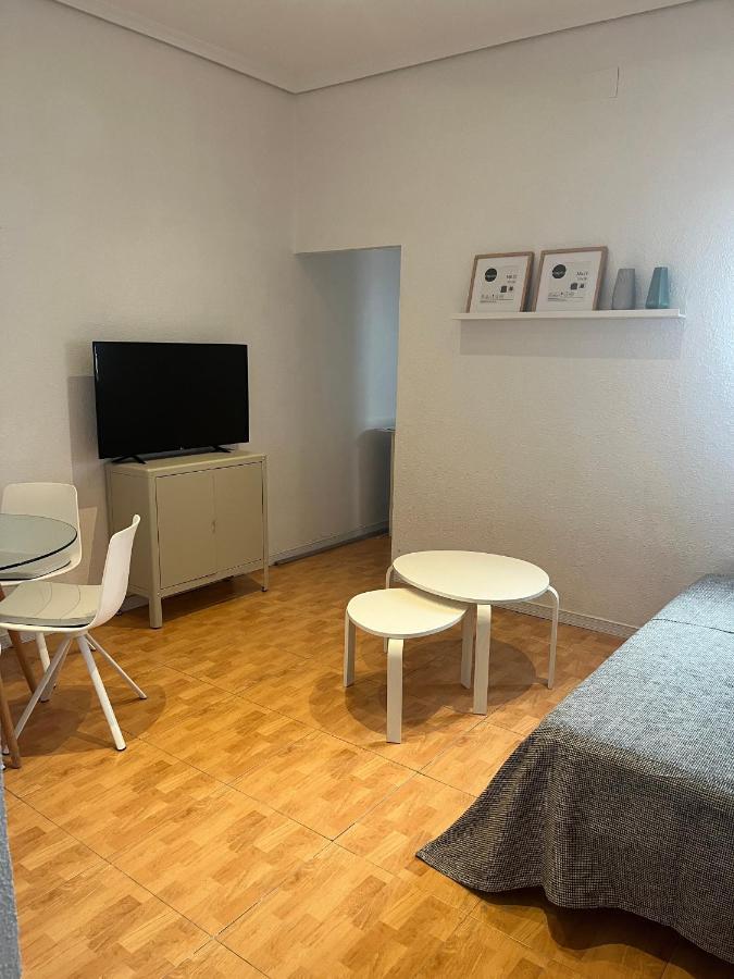 Piso En Valdeacederas Apartman Madrid Kültér fotó